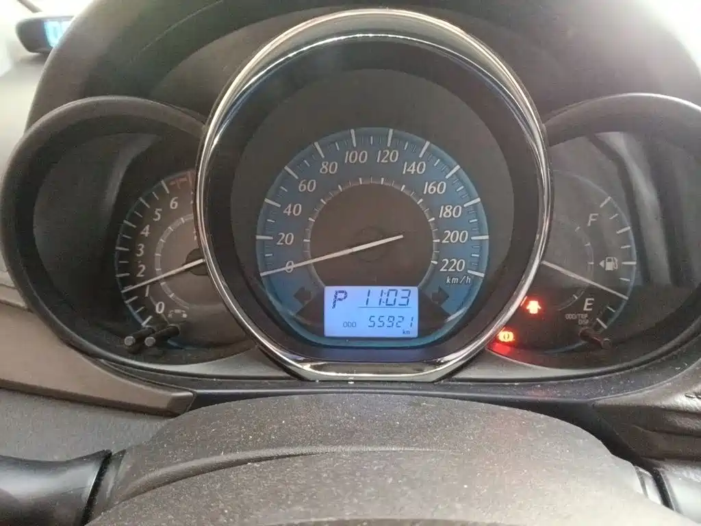 Toyota Yaris L — миниатюра 7