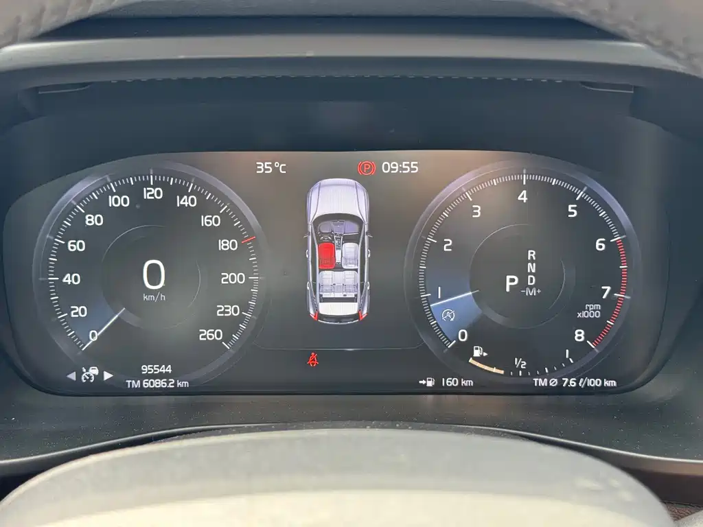 Volvo XC40 — миниатюра 8
