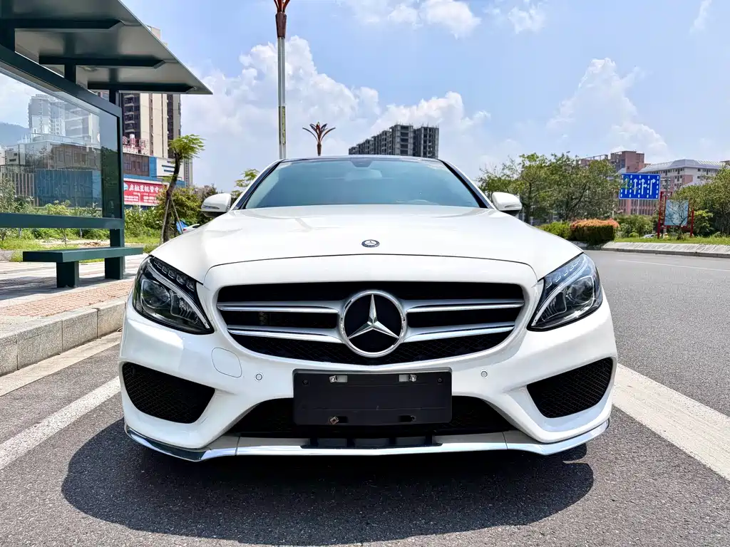 Mercedes-Benz C-Class — миниатюра 2