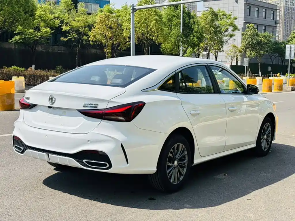 MG 5 2026 180DVVT Luxury