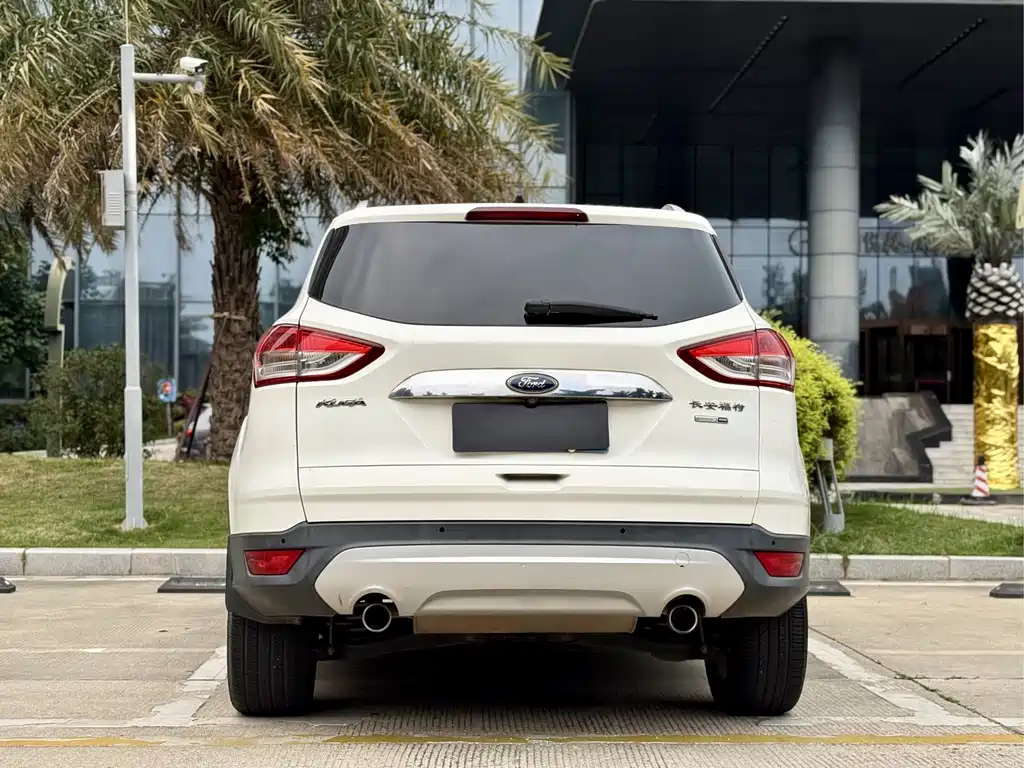 Ford Kuga — миниатюра 14