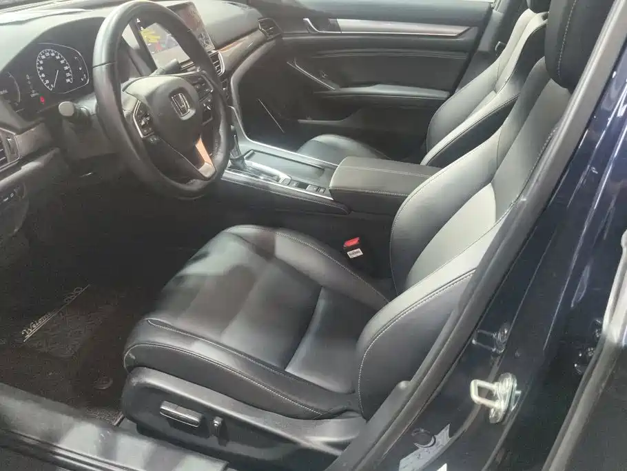 Honda Inspire — миниатюра 9