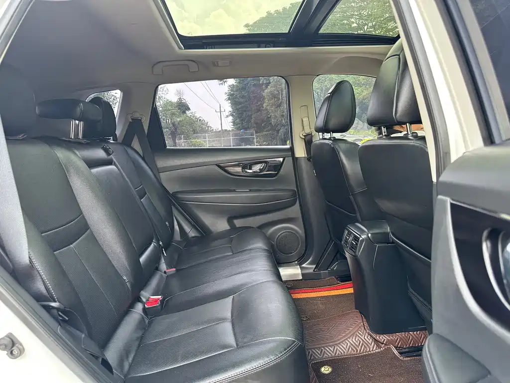 Nissan X-Trail — миниатюра 30