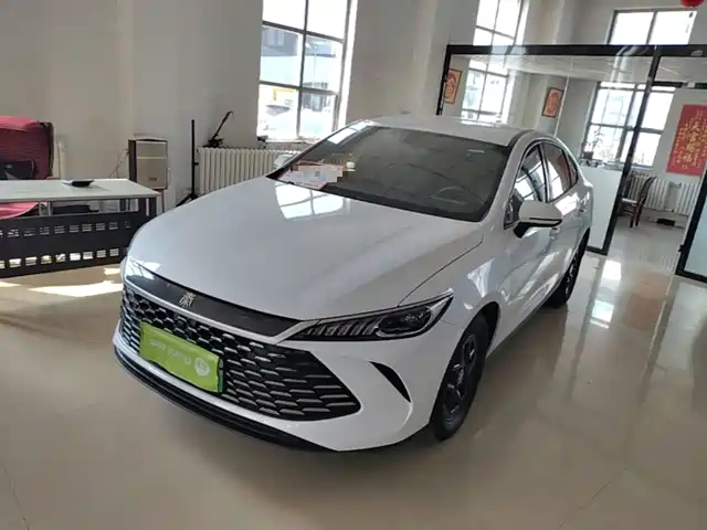 2025 BYD Qin