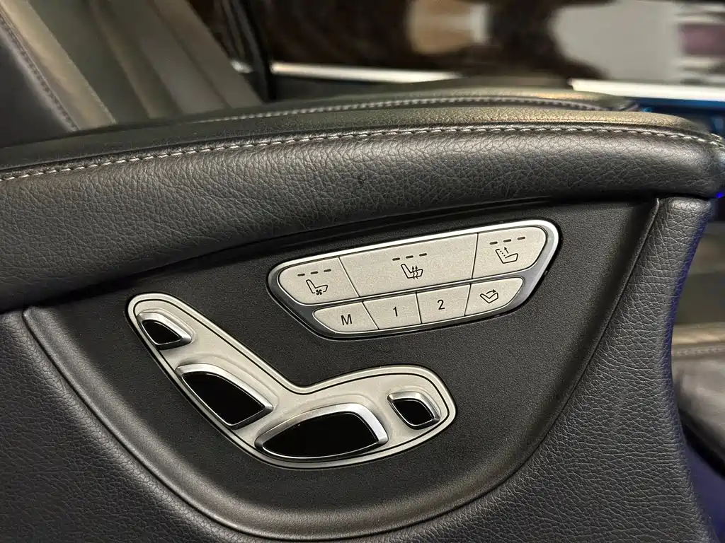 Mercedes-Benz V-Class — миниатюра 16