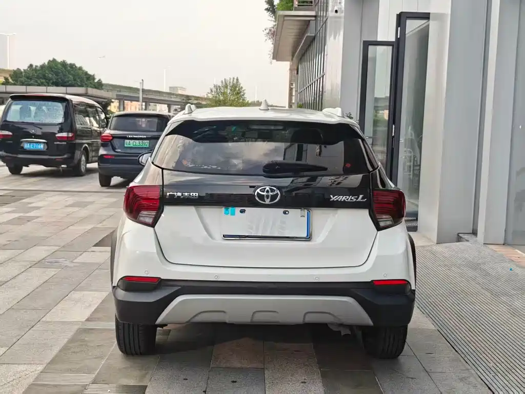 Toyota Yaris L — миниатюра 16