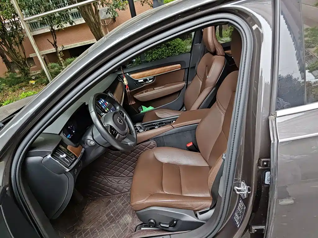 Volvo S90 2021 B5 Luxury