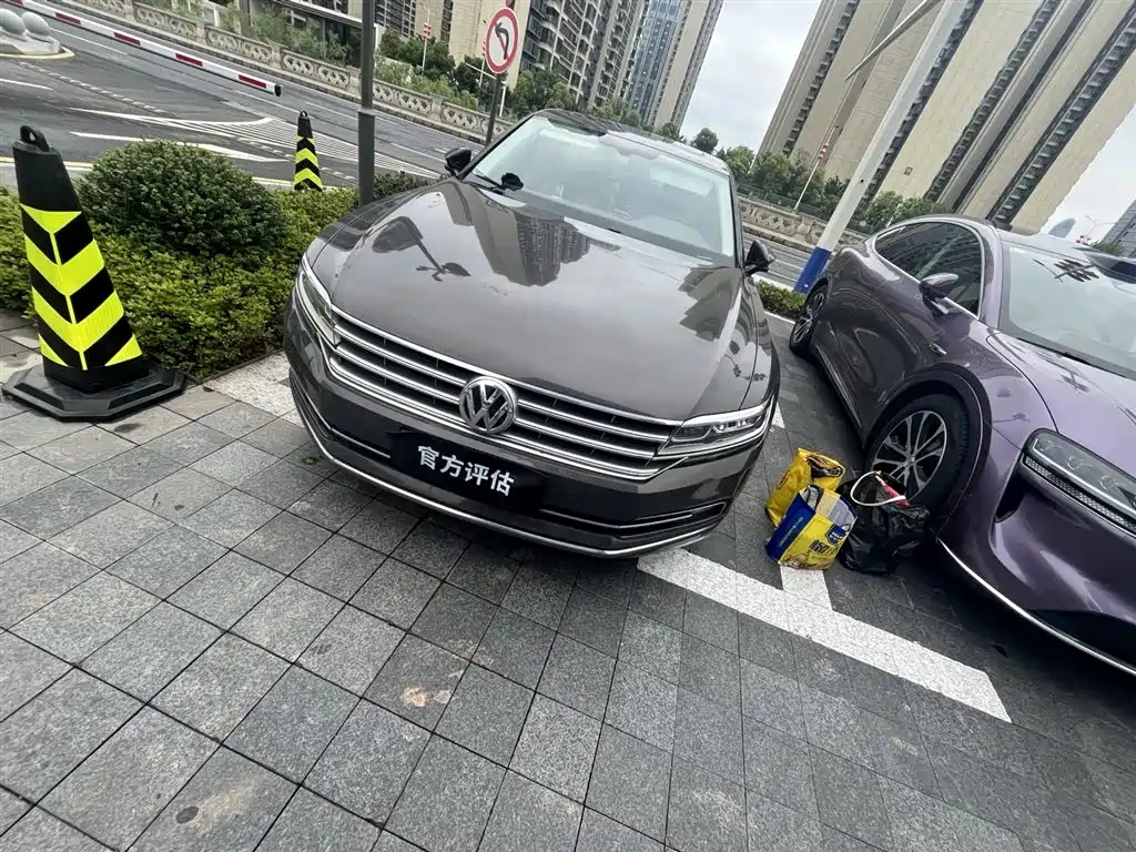 Volkswagen Phideon 2017