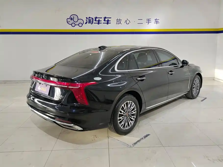 Hongqi Hongqi H5 — миниатюра 3