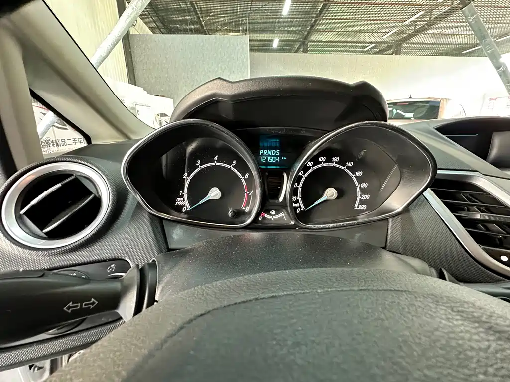 Ford Fiesta — миниатюра 12