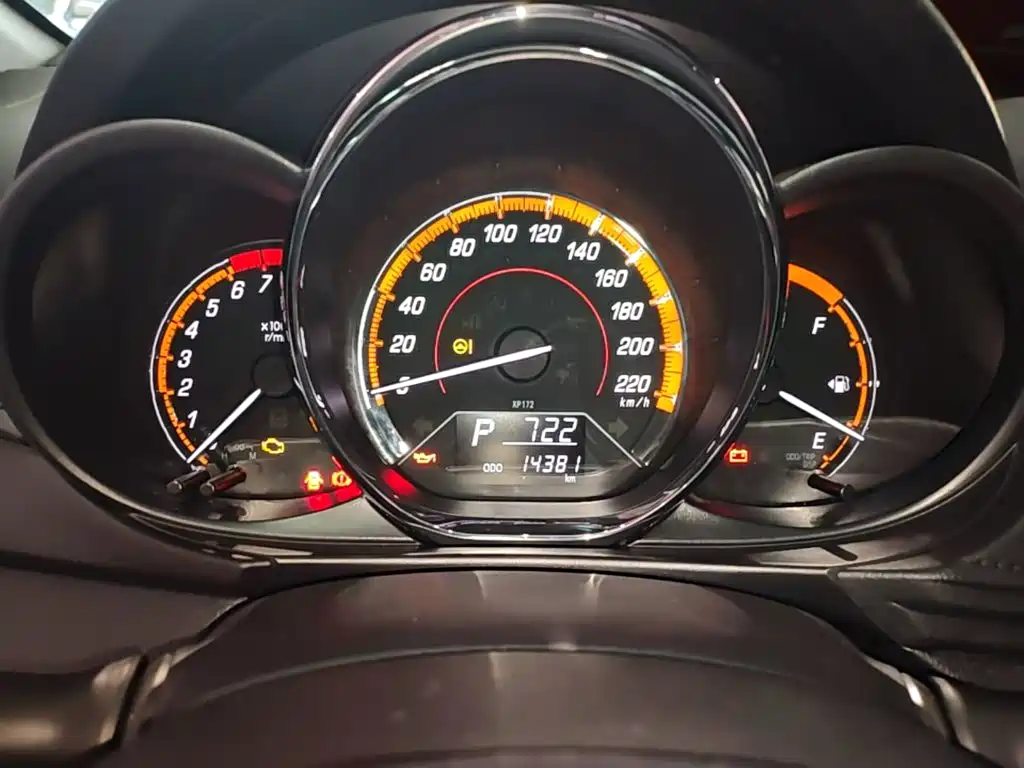 Toyota Yaris L — миниатюра 12