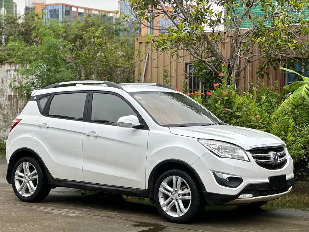 CHANGAN CS35