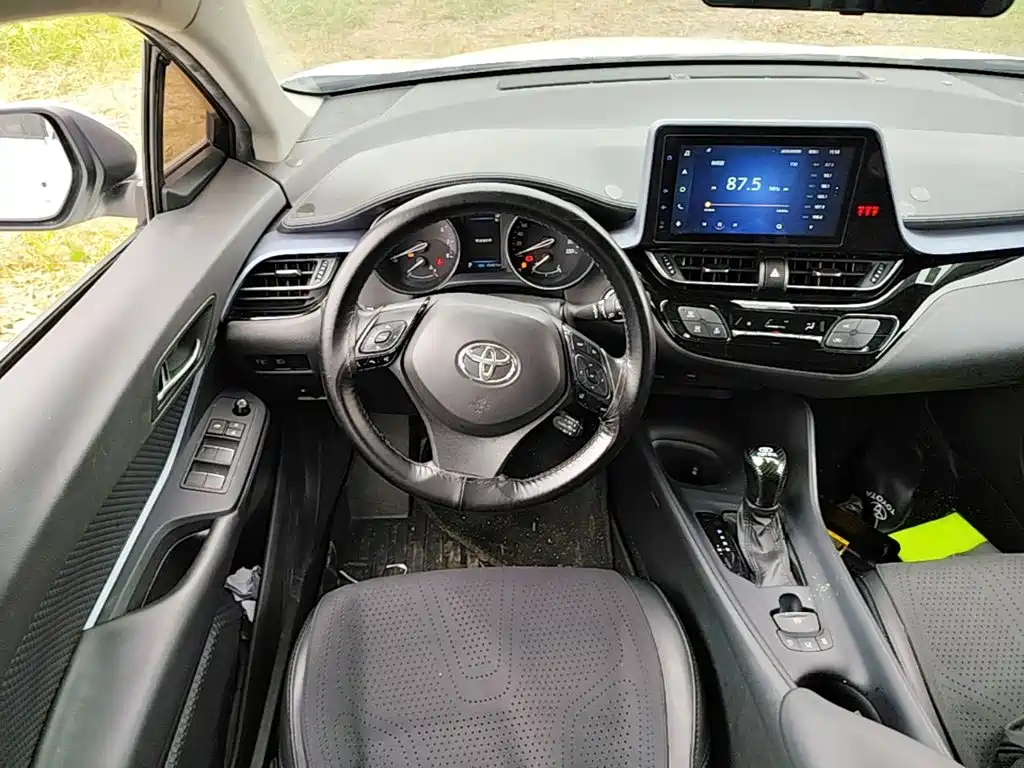 Toyota IZOA — миниатюра 15