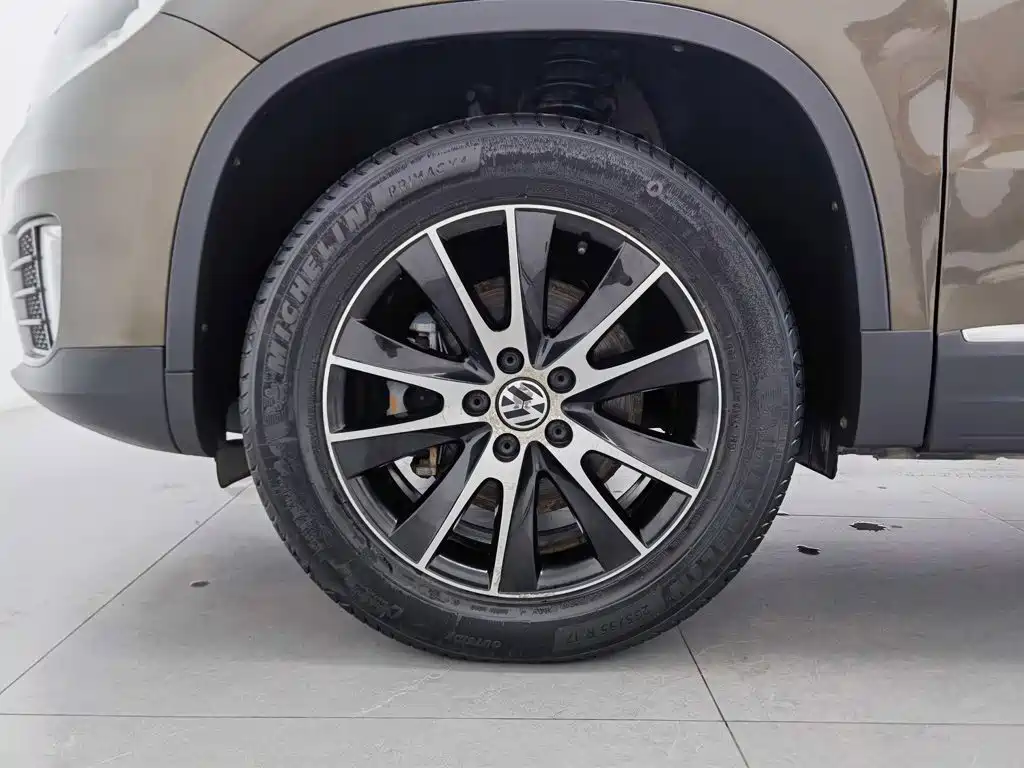 Volkswagen Tiguan — миниатюра 17