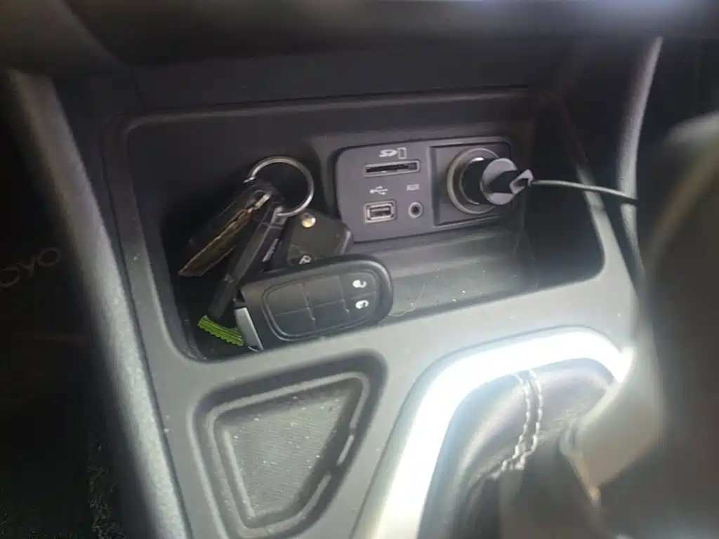 Jeep Cherokee — миниатюра 13