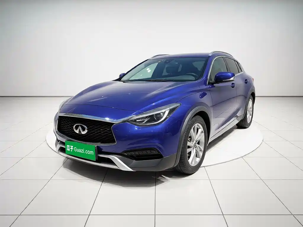 Infiniti QX30