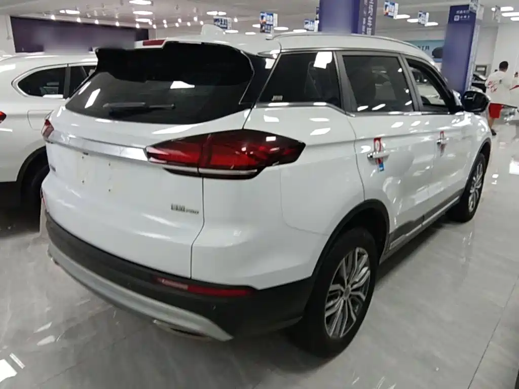 Geely Boyue — миниатюра 7