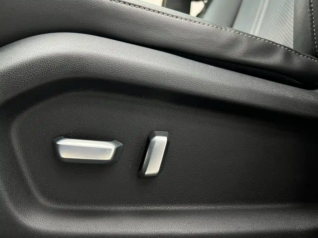Wuling Victory — миниатюра 12