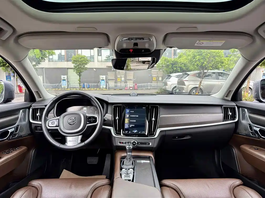Volvo V90 2019 Cross Country T5 AWD V