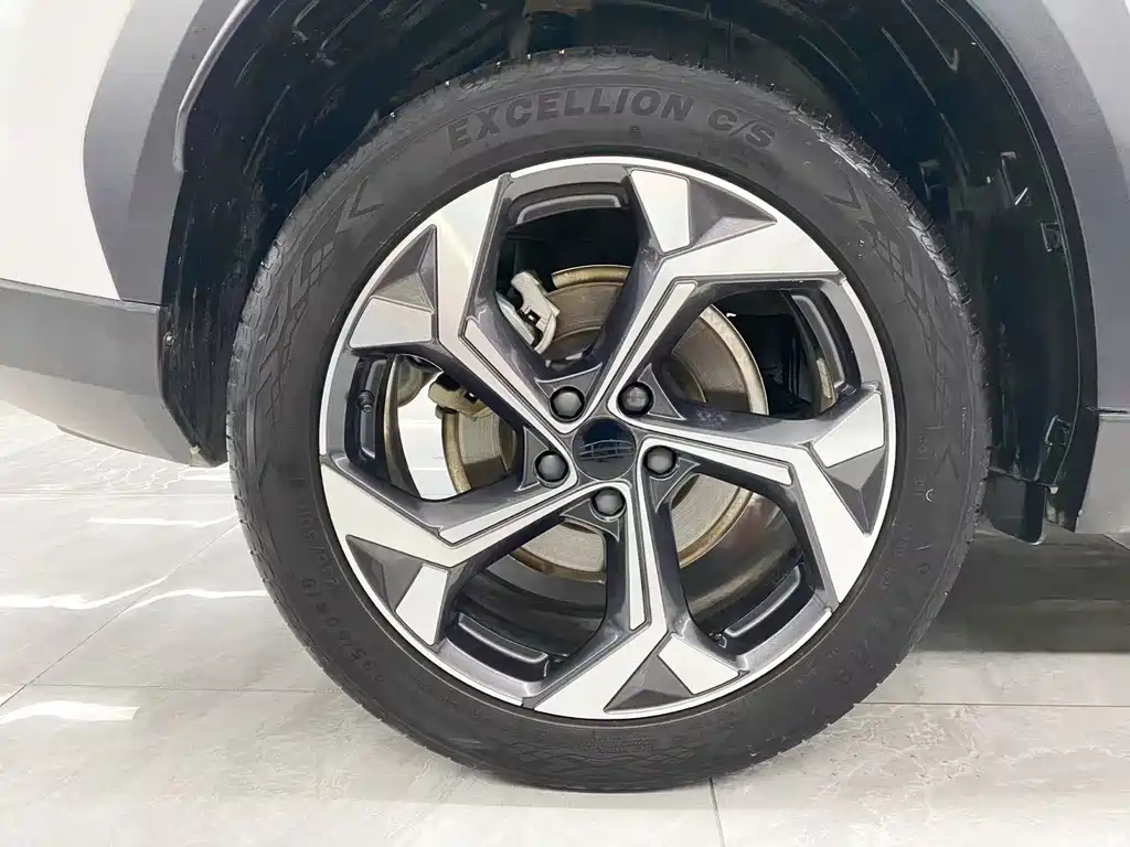 Geely Boyue L — миниатюра 22