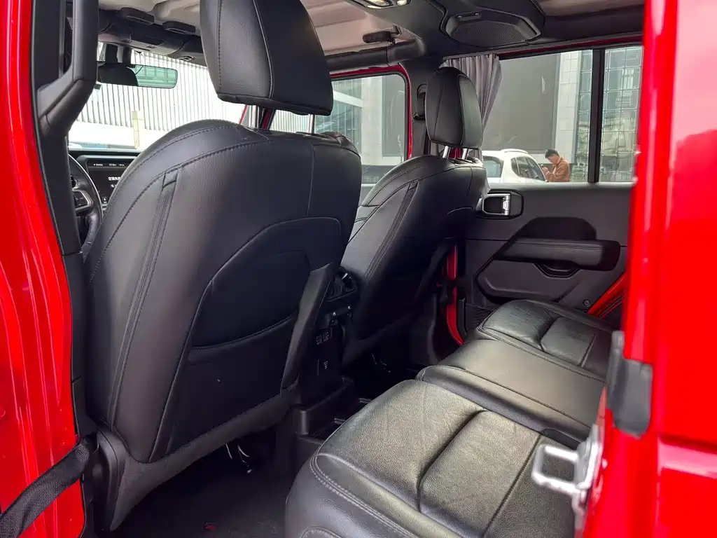Jeep Wrangler — миниатюра 4
