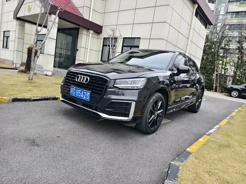 Audi Q2L 2021