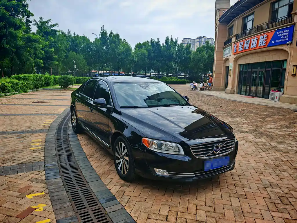Volvo S80L — миниатюра 3