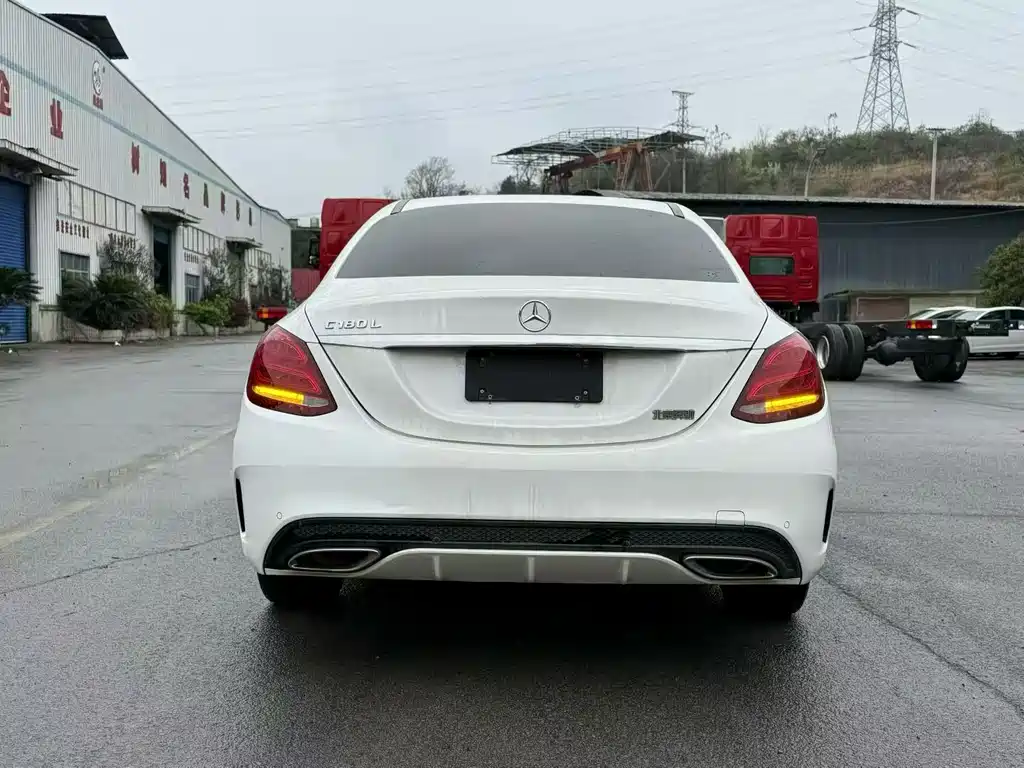 Mercedes-Benz C-Class — миниатюра 8