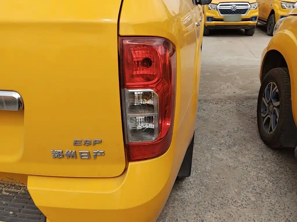 Dongfeng Rich 6 New Energy — миниатюра 8