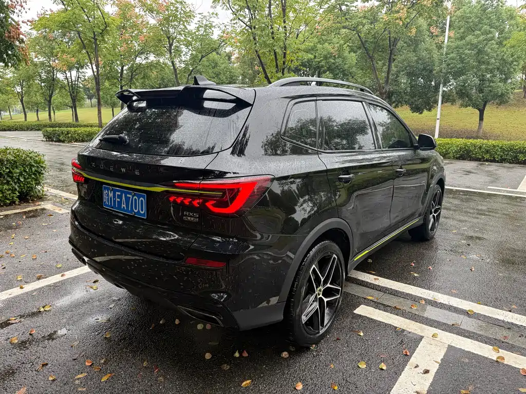 Roewe RX5 — миниатюра 4