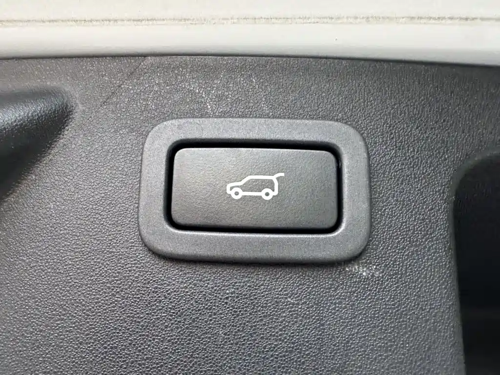 Land Rover Discovery Sport — миниатюра 17