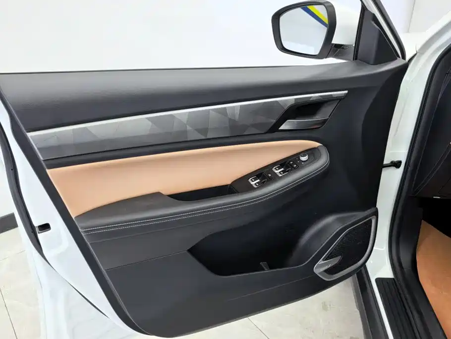 Geely Haoyue PRO — миниатюра 7
