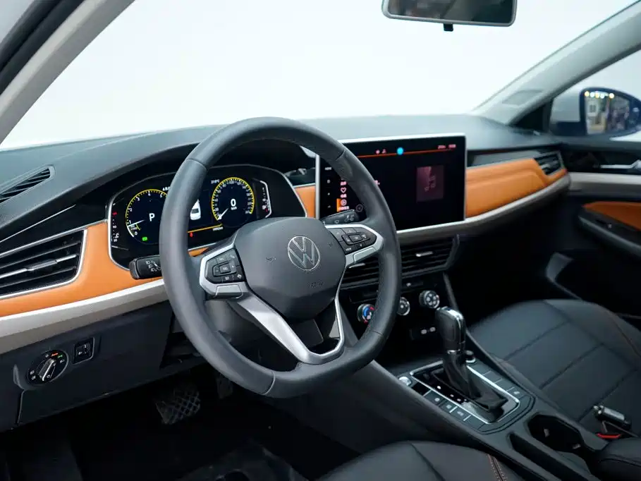 Volkswagen Bora 200TSI DSG Joy Travel PRO Edition, фото 14