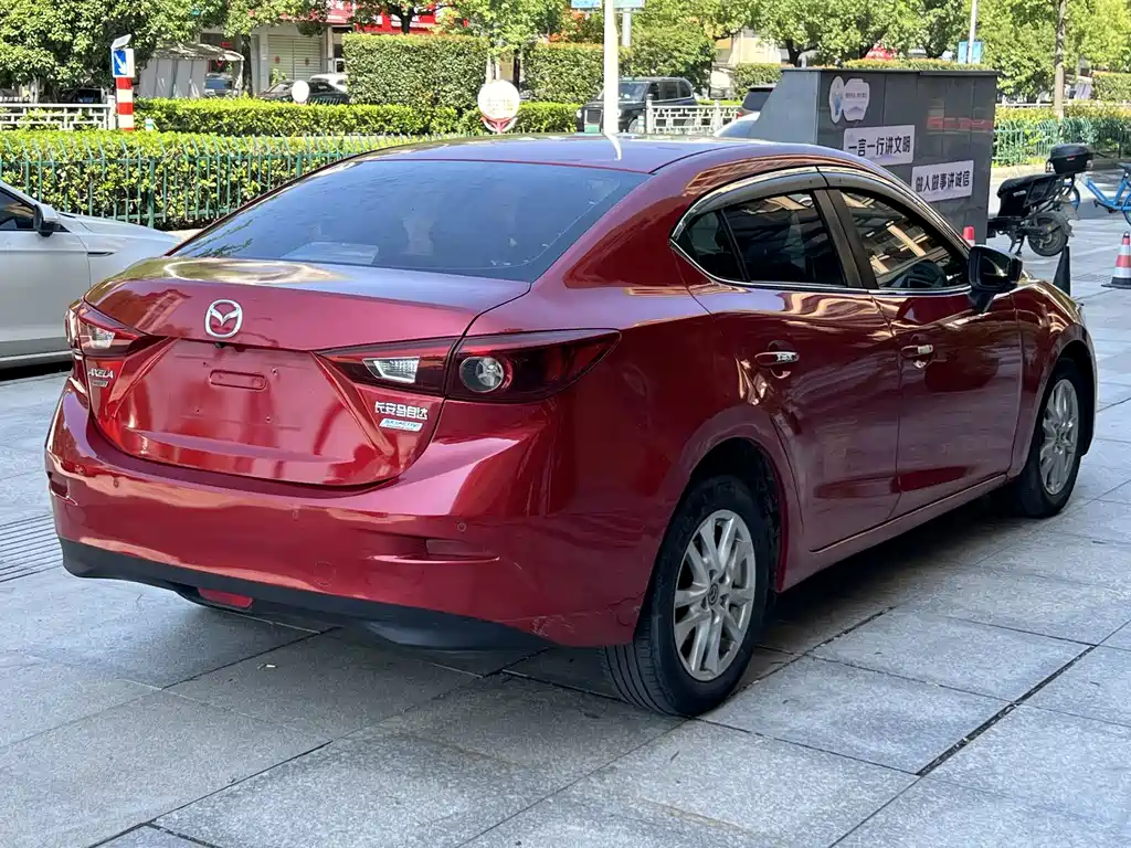 Mazda 3 Axela — миниатюра 4