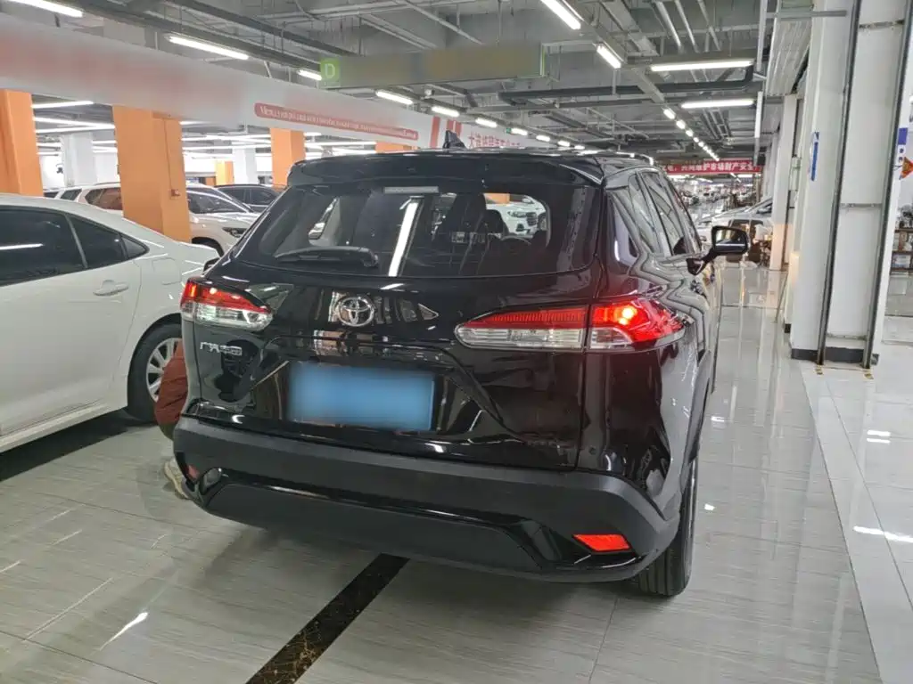 Toyota Frontlander — миниатюра 7