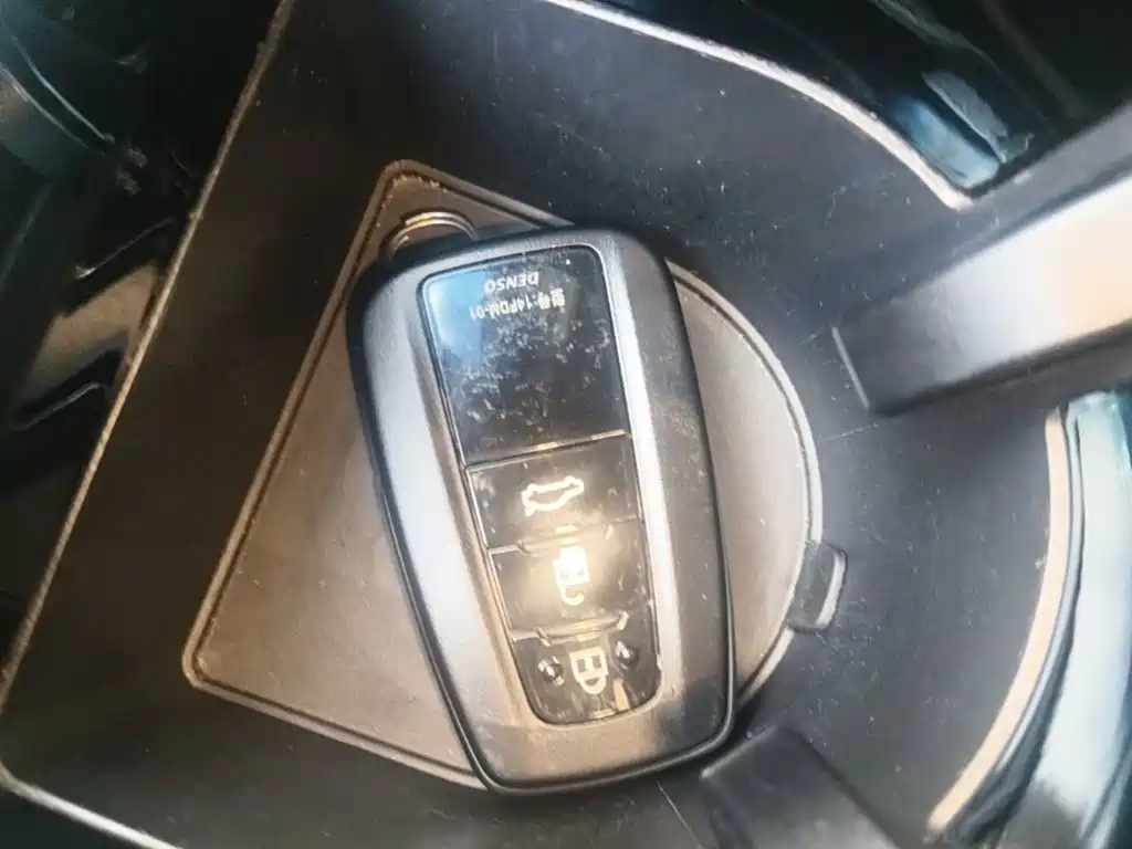 Toyota Avalon — миниатюра 9