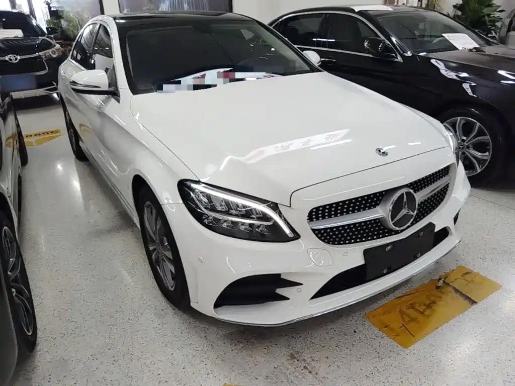 Mercedes-Benz C-Class — миниатюра 4