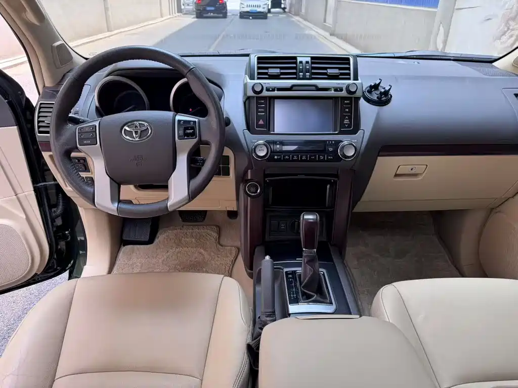 Toyota Land Cruiser Prado 2016 3.5L AT TX-L
