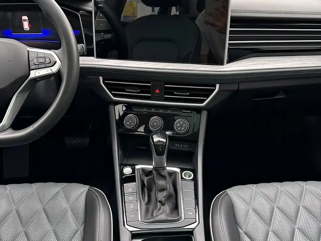 Volkswagen Sagitar — миниатюра 21