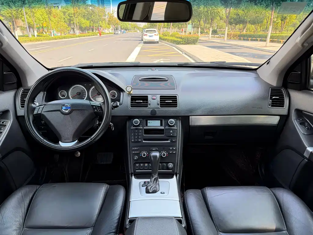 Volvo XC Classic — миниатюра 12