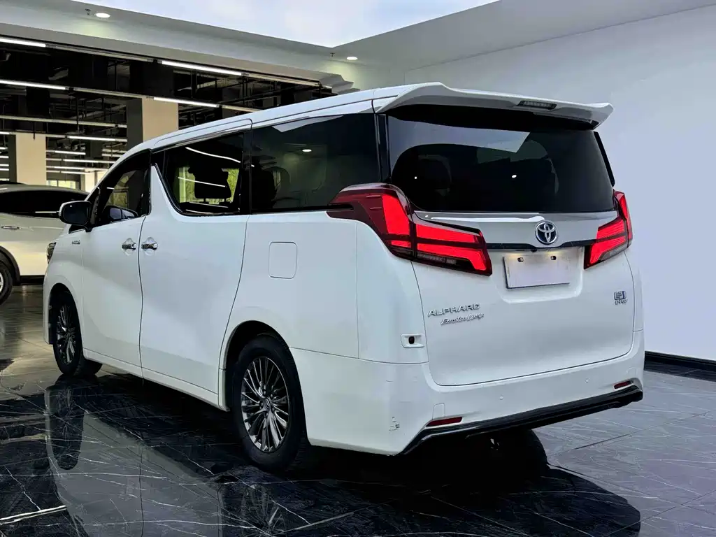 Toyota Alphard — фотографии объявления, Фото 23