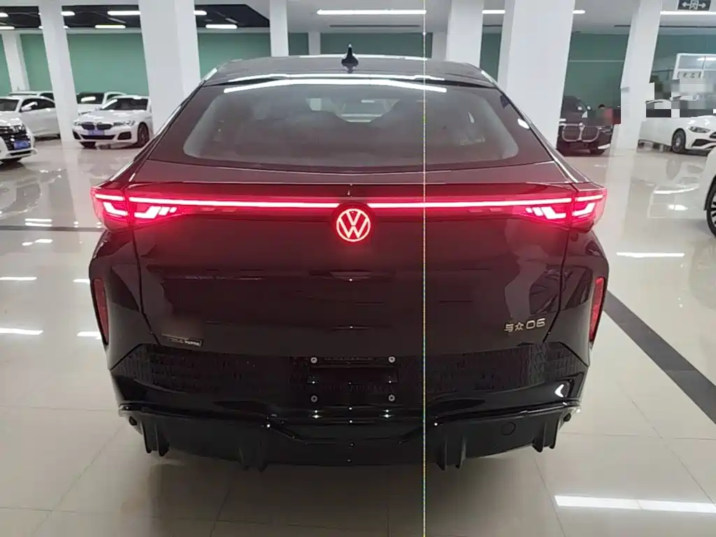 Volkswagen 06 2025 Pure