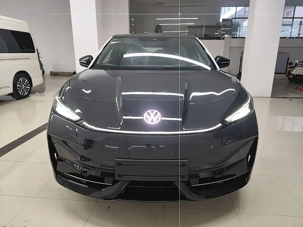 Volkswagen 06 2025 Pure