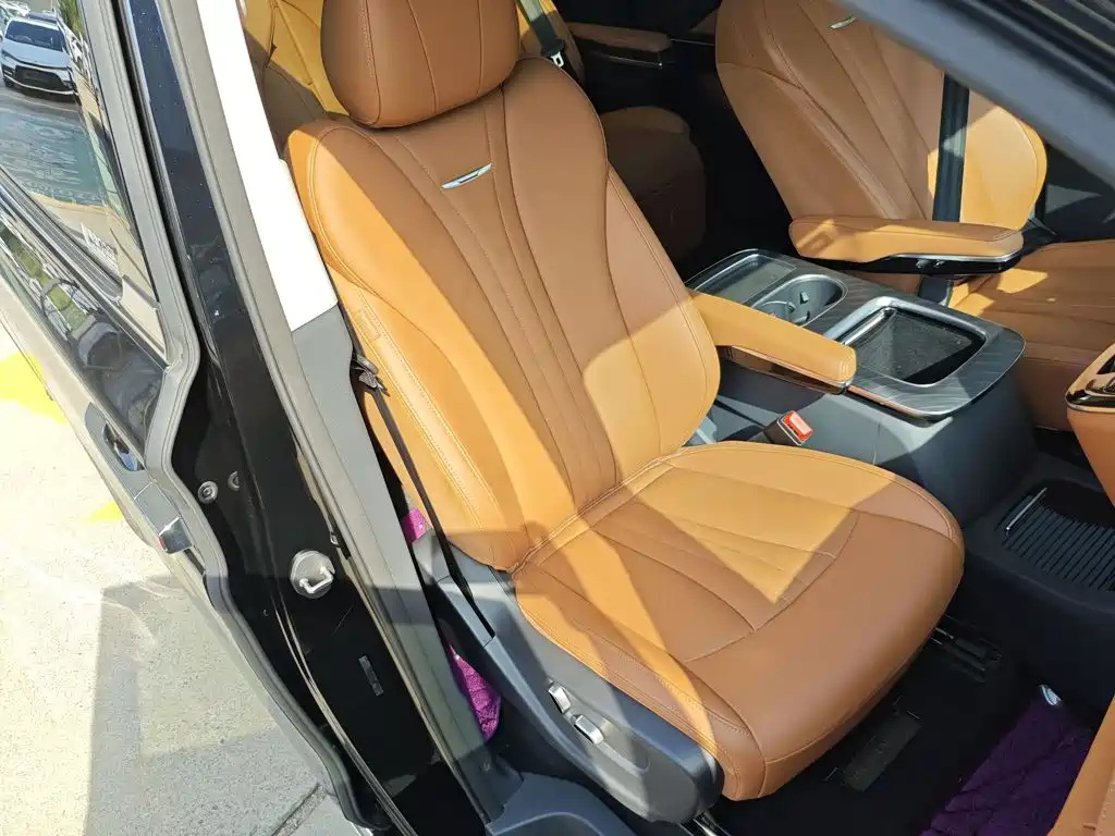 Hongqi Hongqi HQ9 PHEV — миниатюра 25
