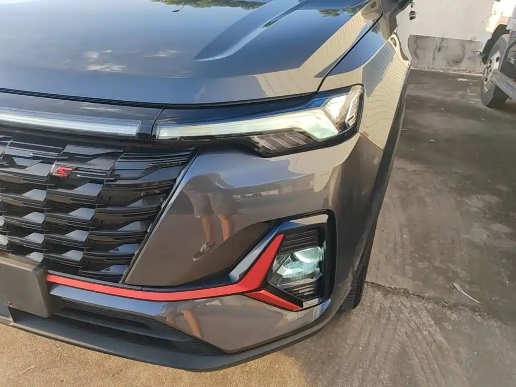 Changan CS35PLUS — миниатюра 24