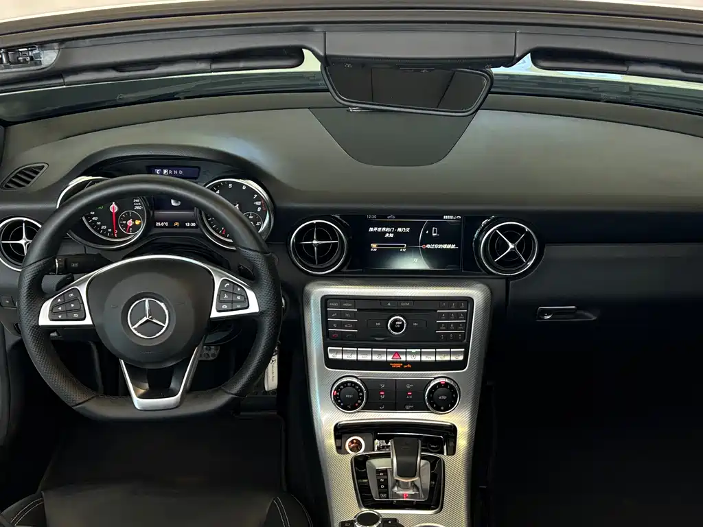 Mercedes-Benz SLC — миниатюра 7