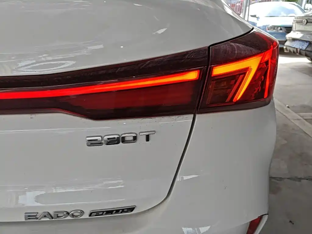 Changan Eado — миниатюра 8