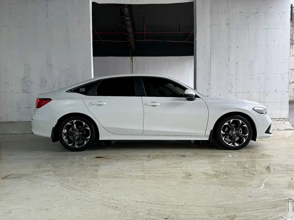 Honda Civic — миниатюра 4