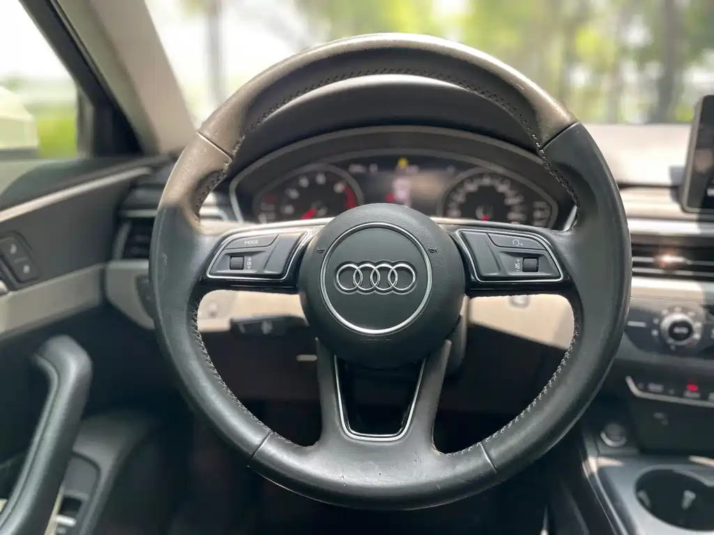Audi A4L — миниатюра 12