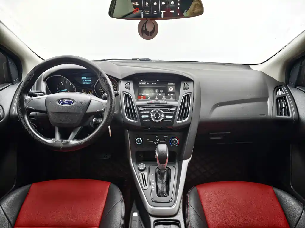 Ford Focus — миниатюра 11